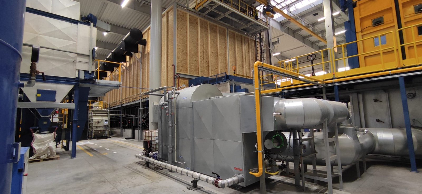 TIGA CYNK – projekt zmieniający się razemz montażem maszyn, cynk o temperaturze 450°C i kilka tonkwasu solnego